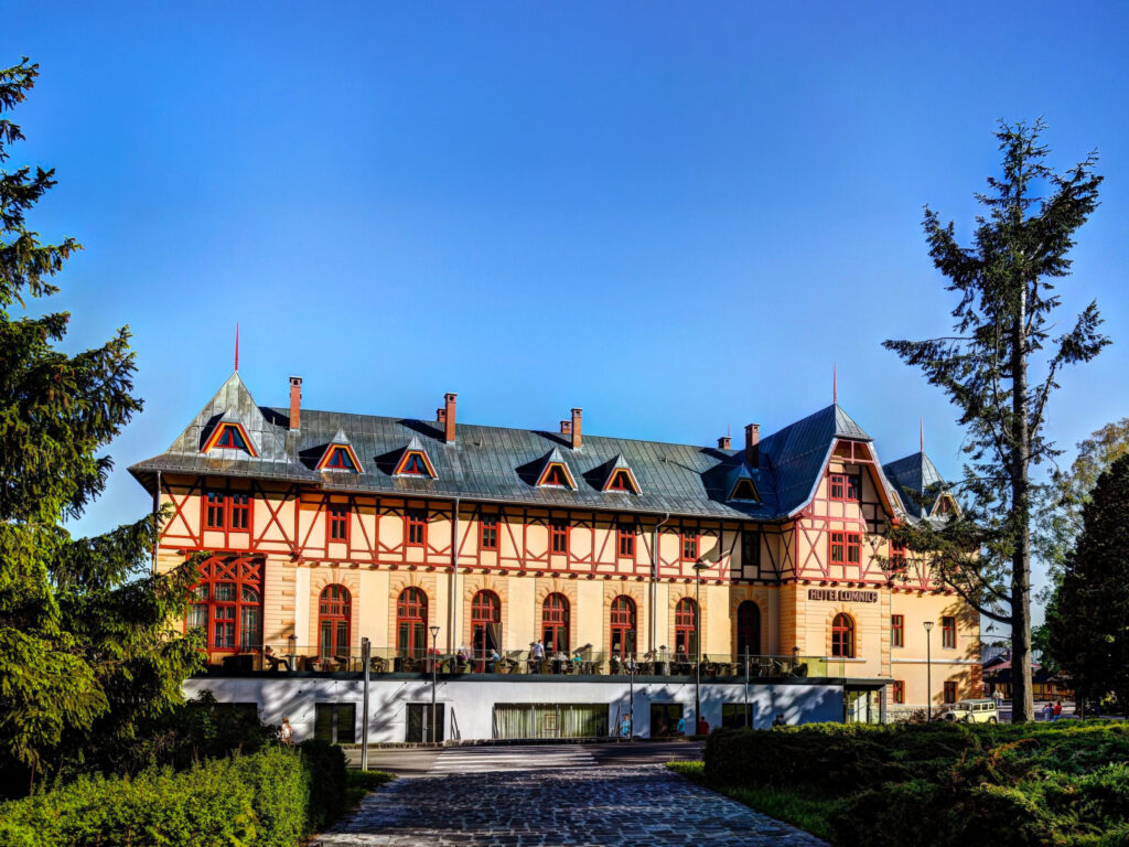 Hotel Lomnica, Tatry, ArtDeco a EraBagno radiátory Laurens