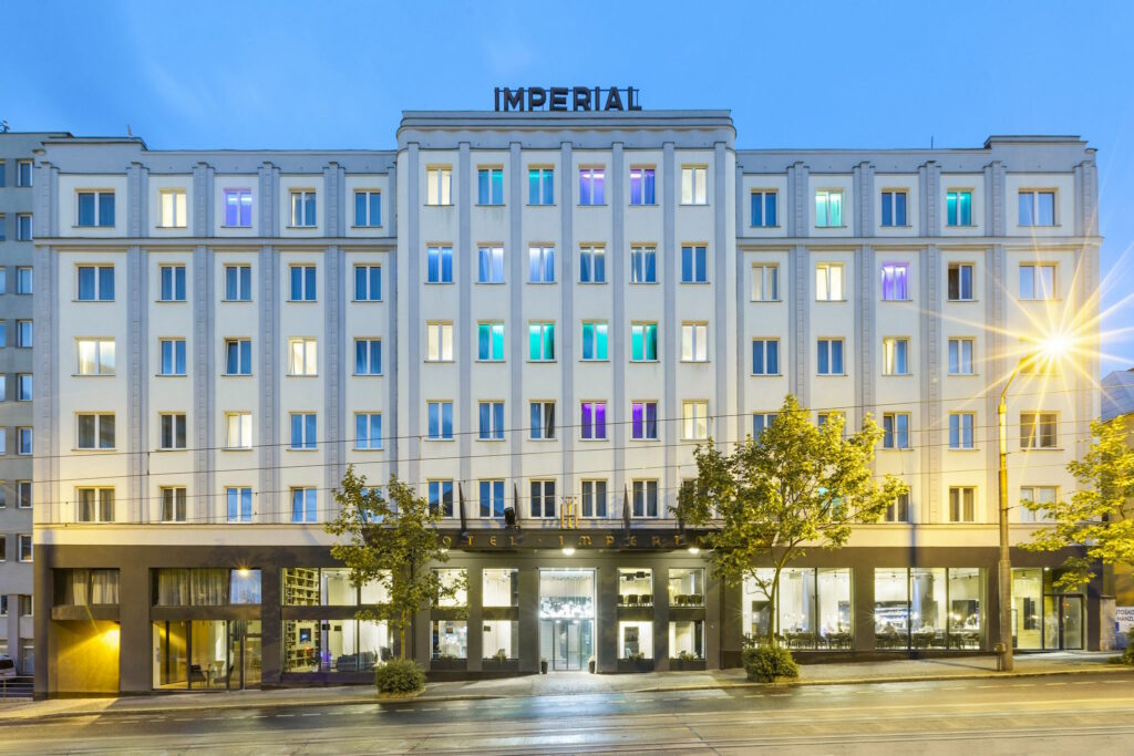 🇨🇿 Liberec, Grand hotel Imperial, Art Deco and Laurens Chrome radiators